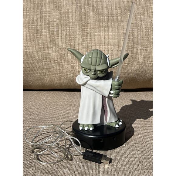 2009 Master Yoda Protects PC Glowing Talking Figure USB Connection WORKS - Picture 5 of 9